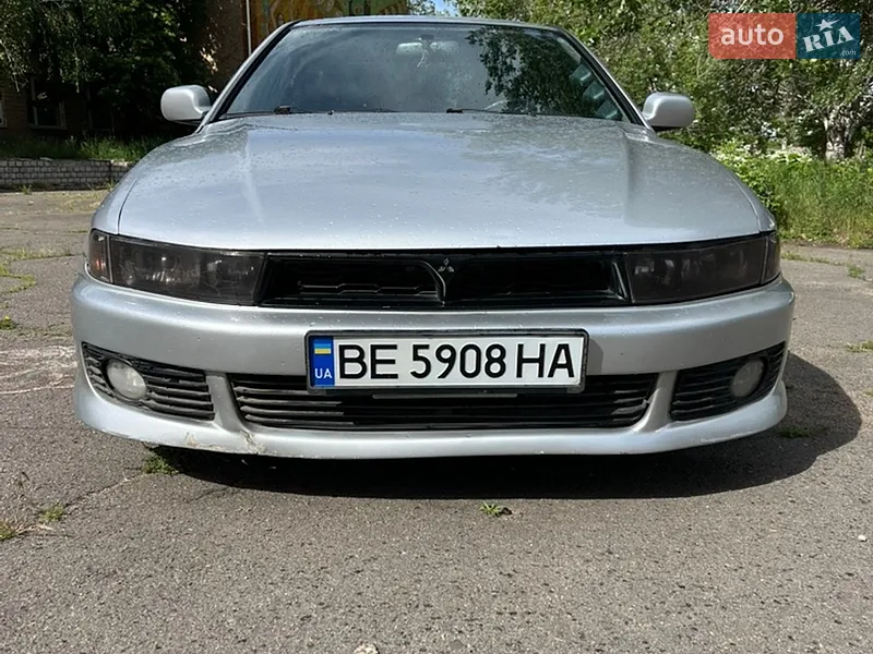 Mitsubishi Galant 2003