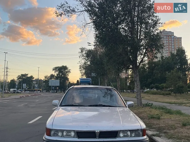 Mitsubishi Galant 1988