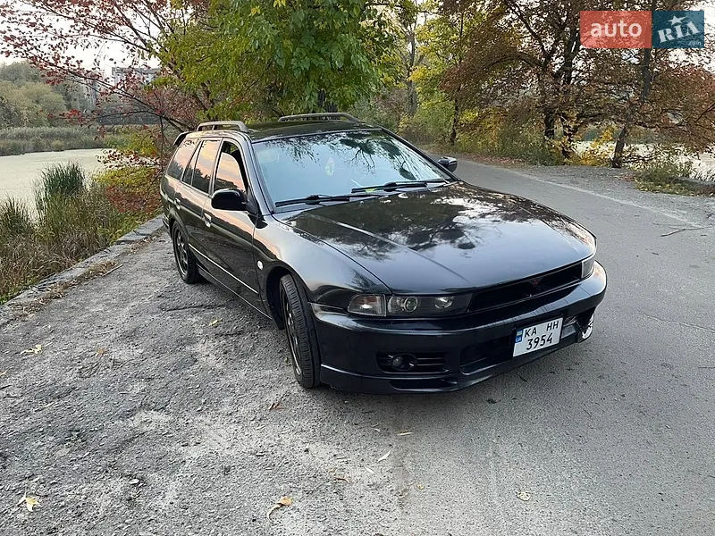 Mitsubishi Galant