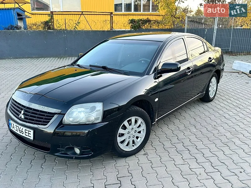 Mitsubishi Galant