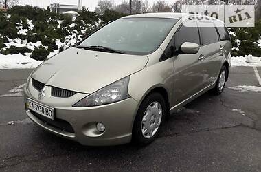 Mitsubishi Grandis  2007