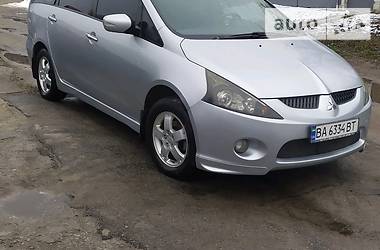 Mitsubishi Grandis  2004