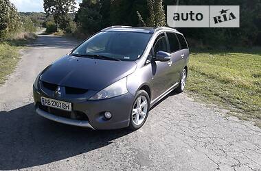 Mitsubishi Grandis  2010