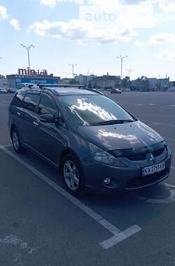 Mitsubishi Grandis  2008