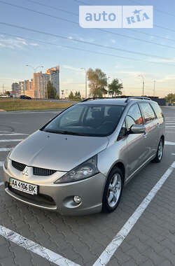 Mitsubishi Grandis  2006