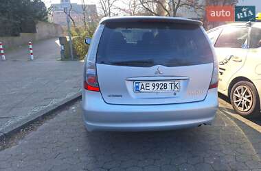 Mitsubishi Grandis 2008