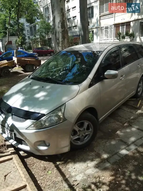 Mitsubishi Grandis