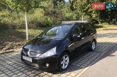 Mitsubishi Grandis  2007