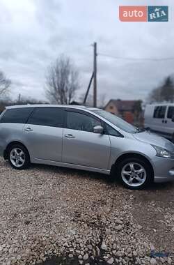 Mitsubishi Grandis  2006