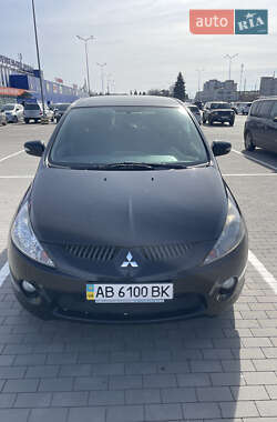 Mitsubishi Grandis  2007