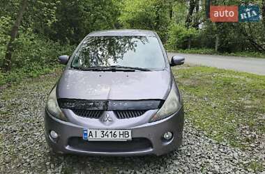 Mitsubishi Grandis  2005