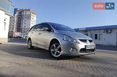 Mitsubishi Grandis  2008