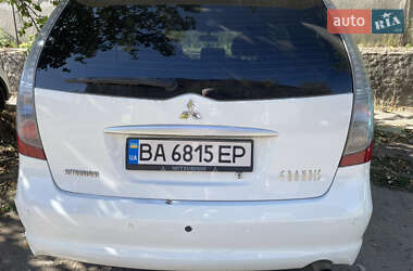 Mitsubishi Grandis  2008