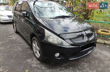 Mitsubishi Grandis 2005