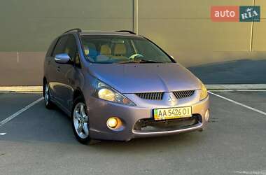 Mitsubishi Grandis  2004
