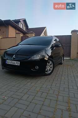 Mitsubishi Grandis 2005