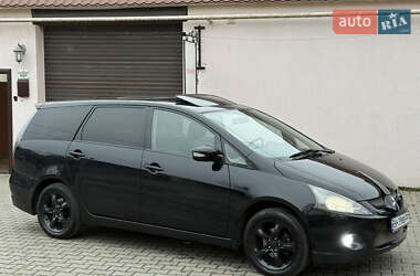 Mitsubishi Grandis 2006