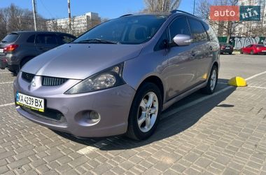 Mitsubishi Grandis 2005