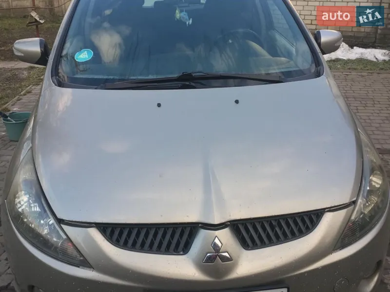 Mitsubishi Grandis