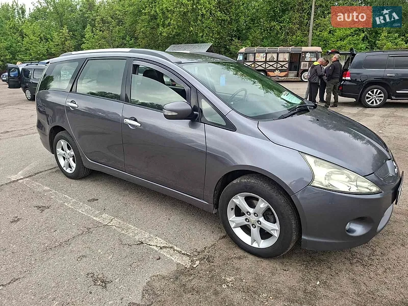 Mitsubishi Grandis 2009