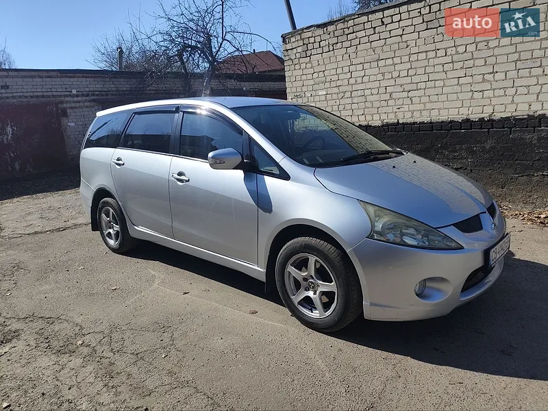 Mitsubishi Grandis 2008