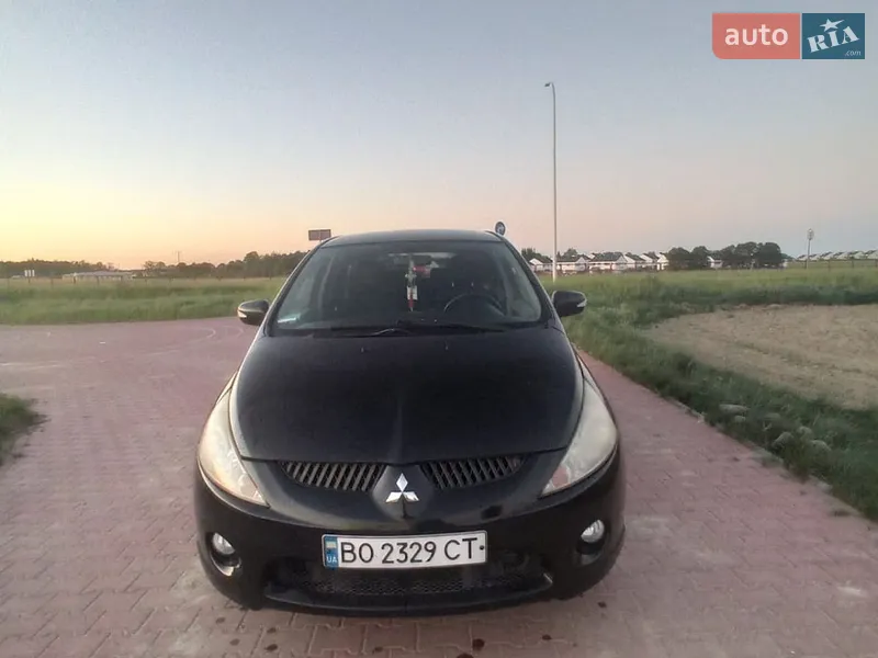 Mitsubishi Grandis 2008