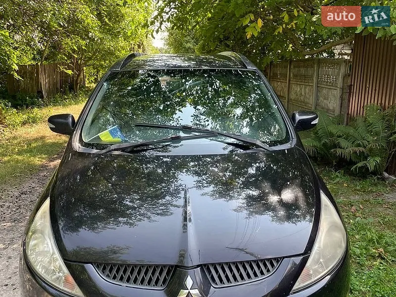 Mitsubishi Grandis 2008
