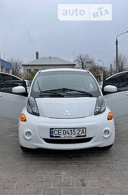 Mitsubishi i-MiEV  2012