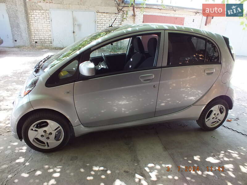 Mitsubishi i-MiEV