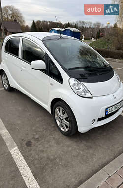 Mitsubishi i-MiEV  2014