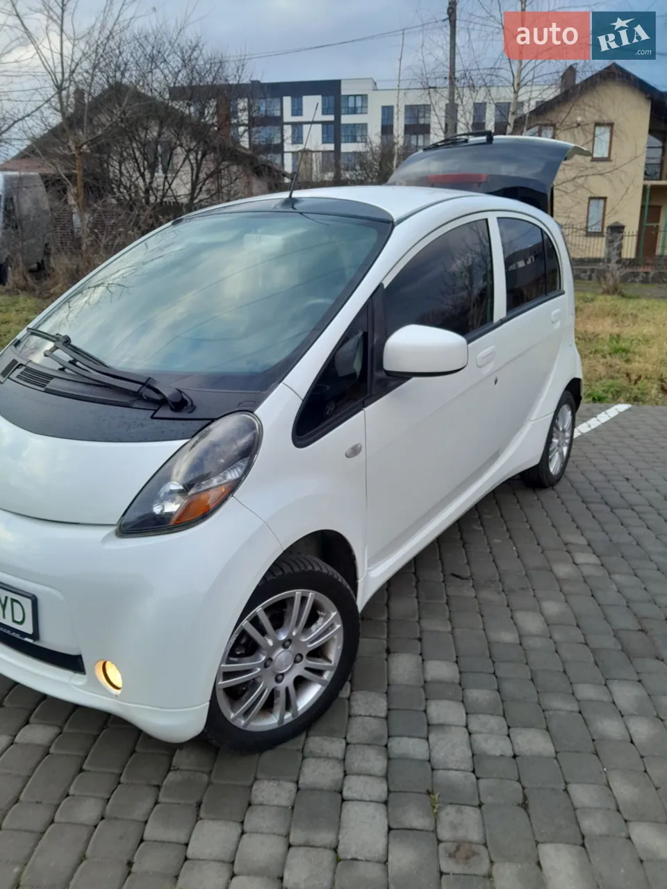 Mitsubishi i-MiEV 2012