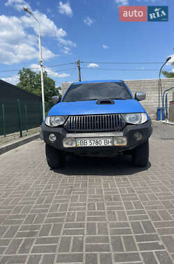 Mitsubishi L 200  2006