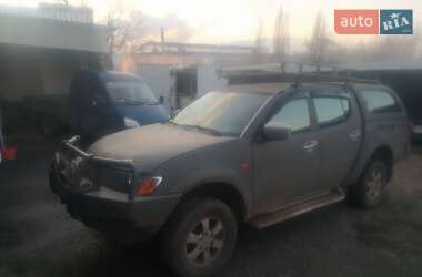 Mitsubishi L 200  2007