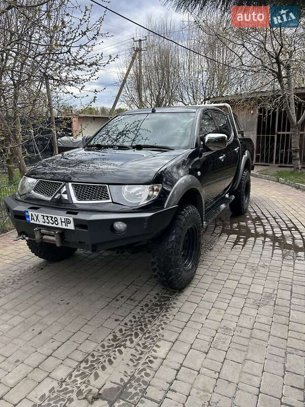 Mitsubishi L 200