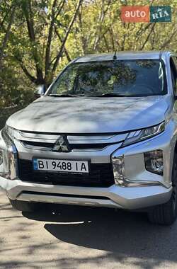 Mitsubishi L 200  2023