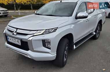 Mitsubishi L 200  2019