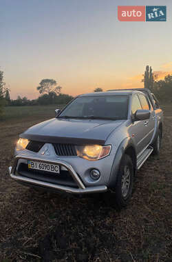 Mitsubishi L 200  2008