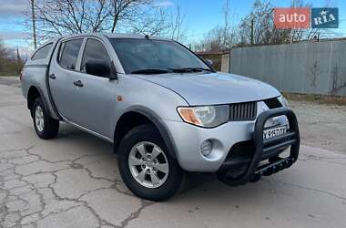 Mitsubishi L 200  2008