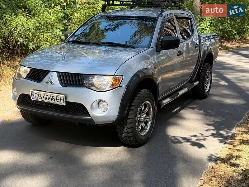 Mitsubishi L 200 2006