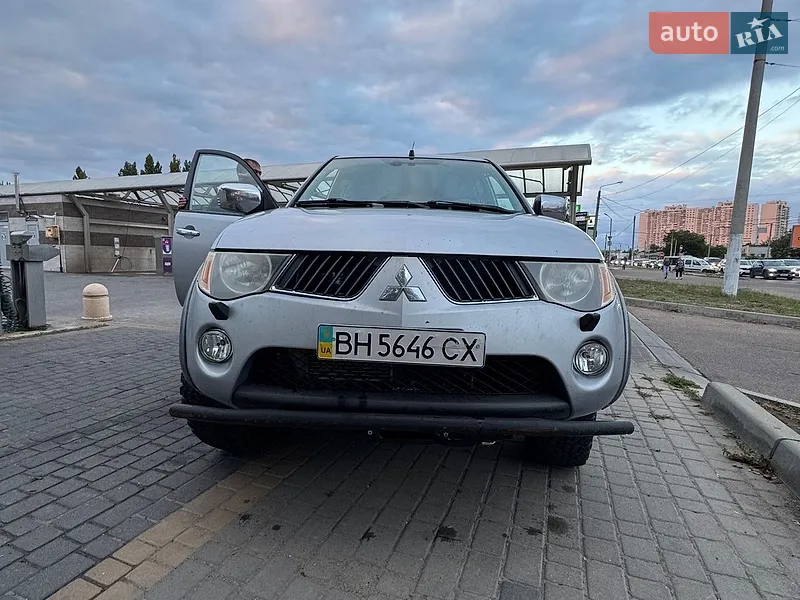 Mitsubishi L 200 2008