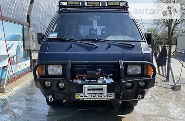 Mitsubishi L 300 4x4  1990