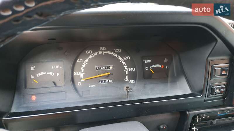 Минивэн Mitsubishi L 300