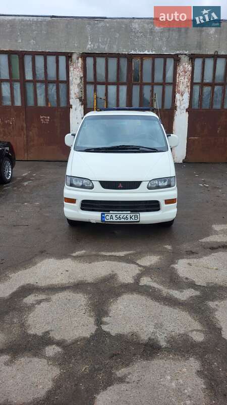 Mitsubishi L 400