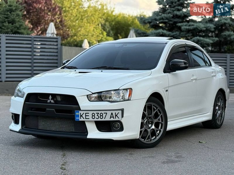 Mitsubishi Lancer Evolution 2015