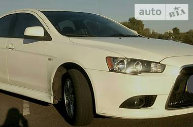 Mitsubishi Lancer  2012