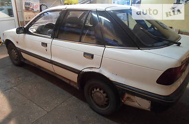 Mitsubishi Lancer  1990