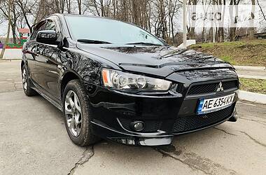 Mitsubishi Lancer  2010