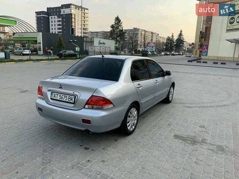 Mitsubishi Lancer