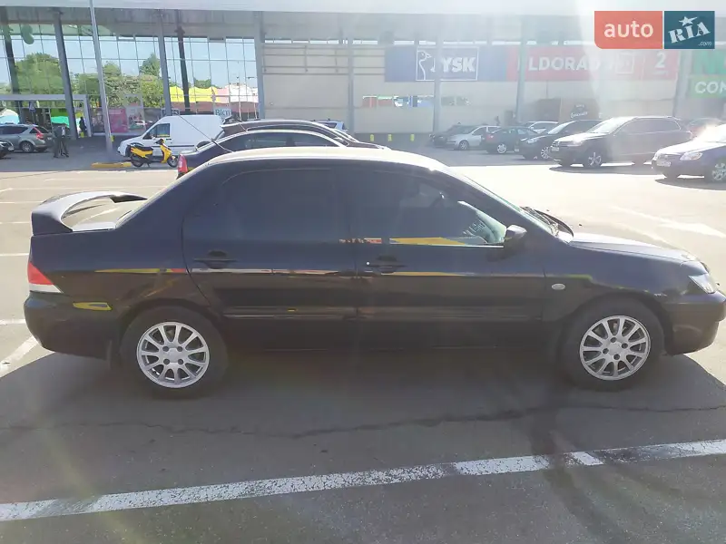 Mitsubishi Lancer