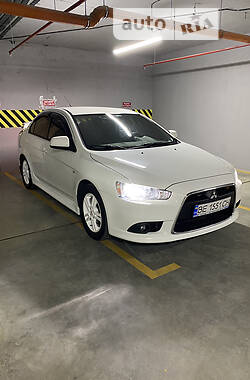 Mitsubishi Lancer  2011